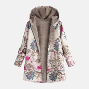 Kuschelige Jacke mit Fleece-Futter und pastellfarbenem botanischem Print