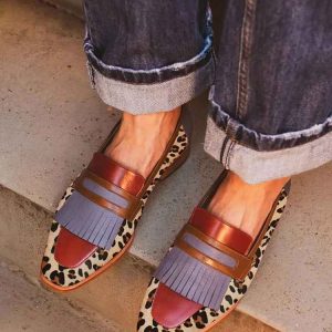 Fransen-Loafer mit mehreren Details
